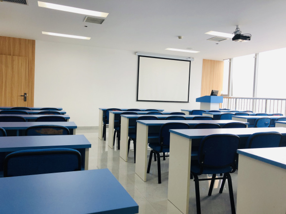 学会计，到臣信